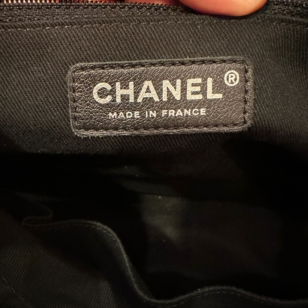 Chanel Natural Beauty Tote - Picture 7 of 14
